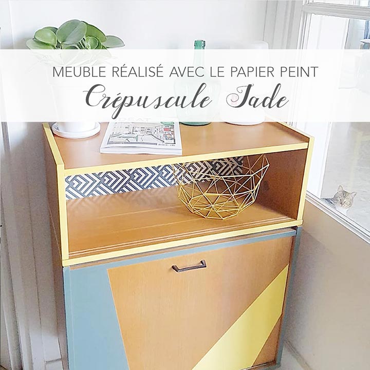 Meuble relooké avec papier peint Le Grand Cirque