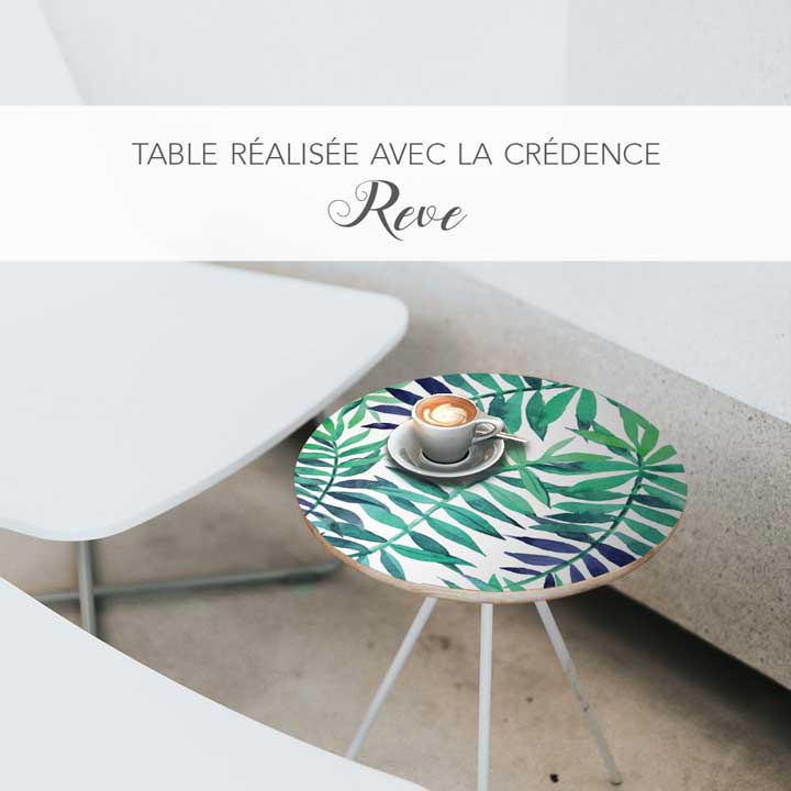 Table customisée avec la crédence Rêve